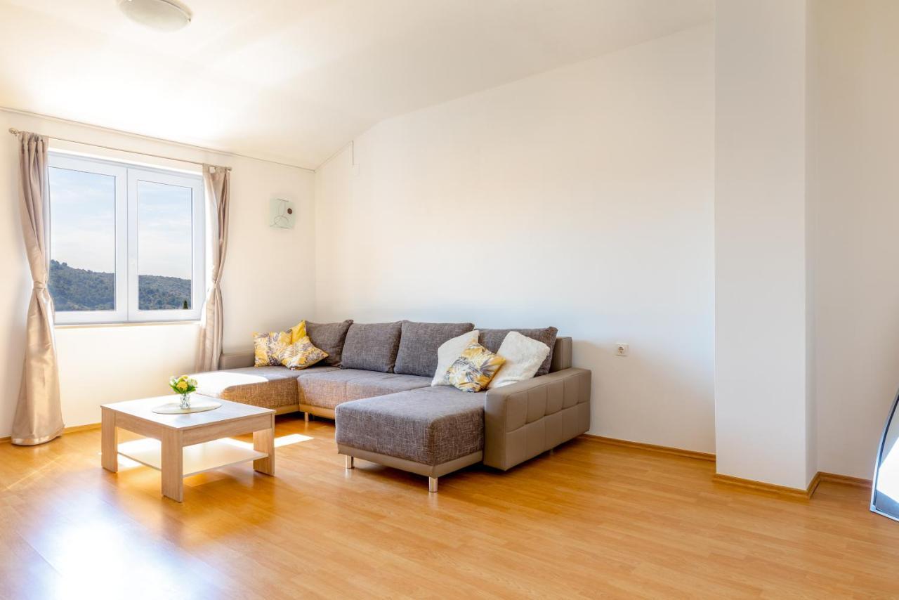Apartments Villa Maja Rogoznica  Dış mekan fotoğraf