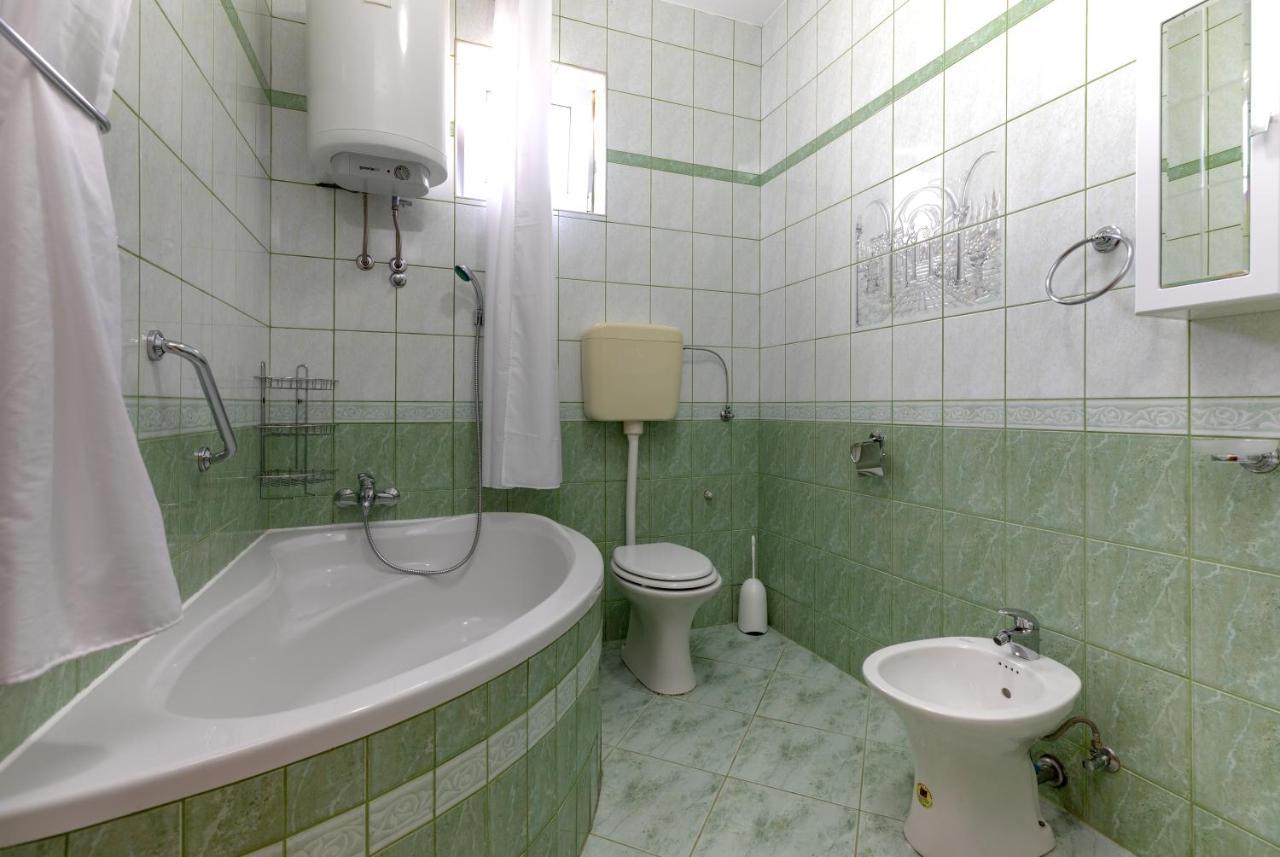 Apartments Villa Maja Rogoznica  Dış mekan fotoğraf