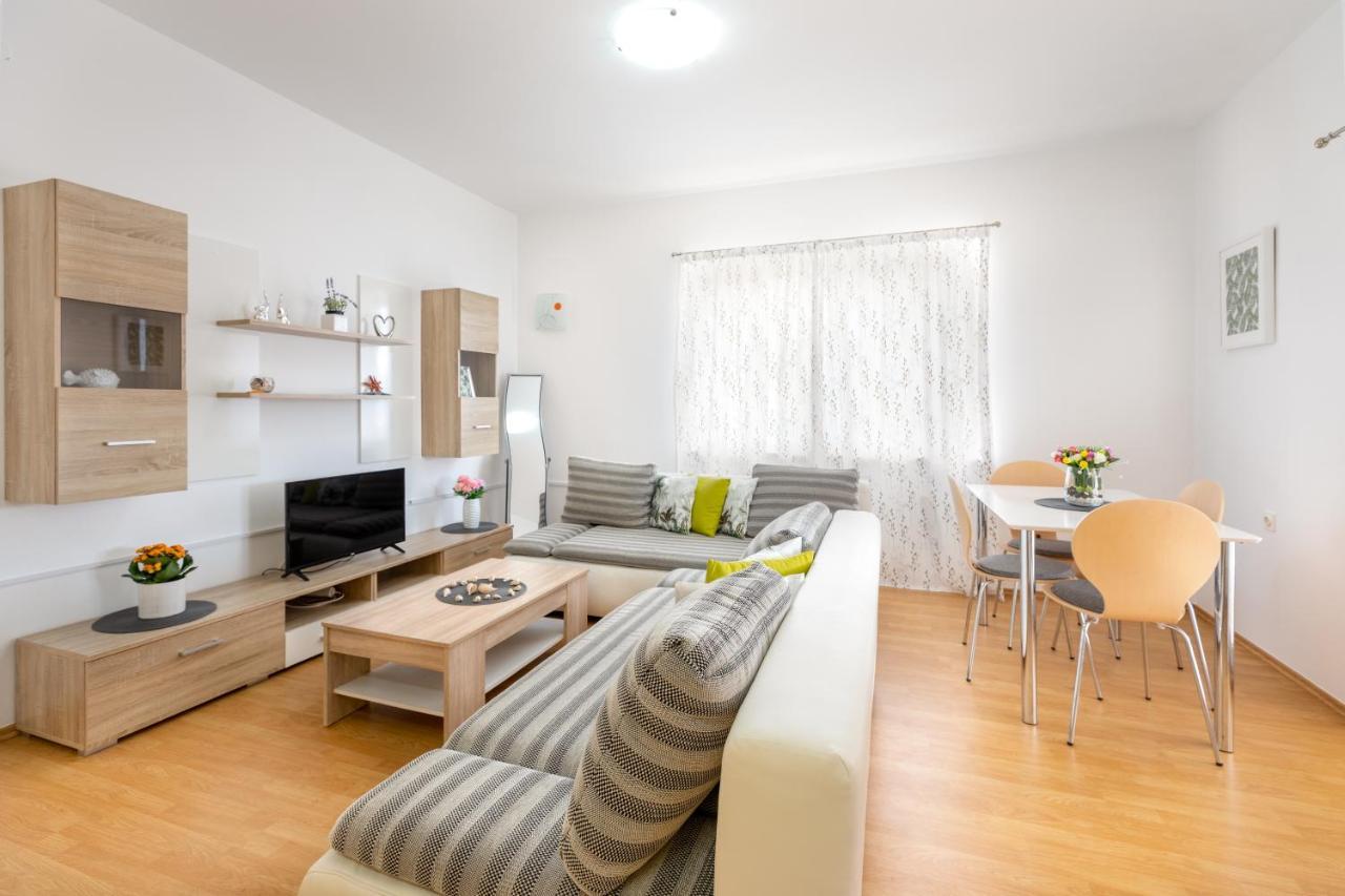 Apartments Villa Maja Rogoznica  Dış mekan fotoğraf