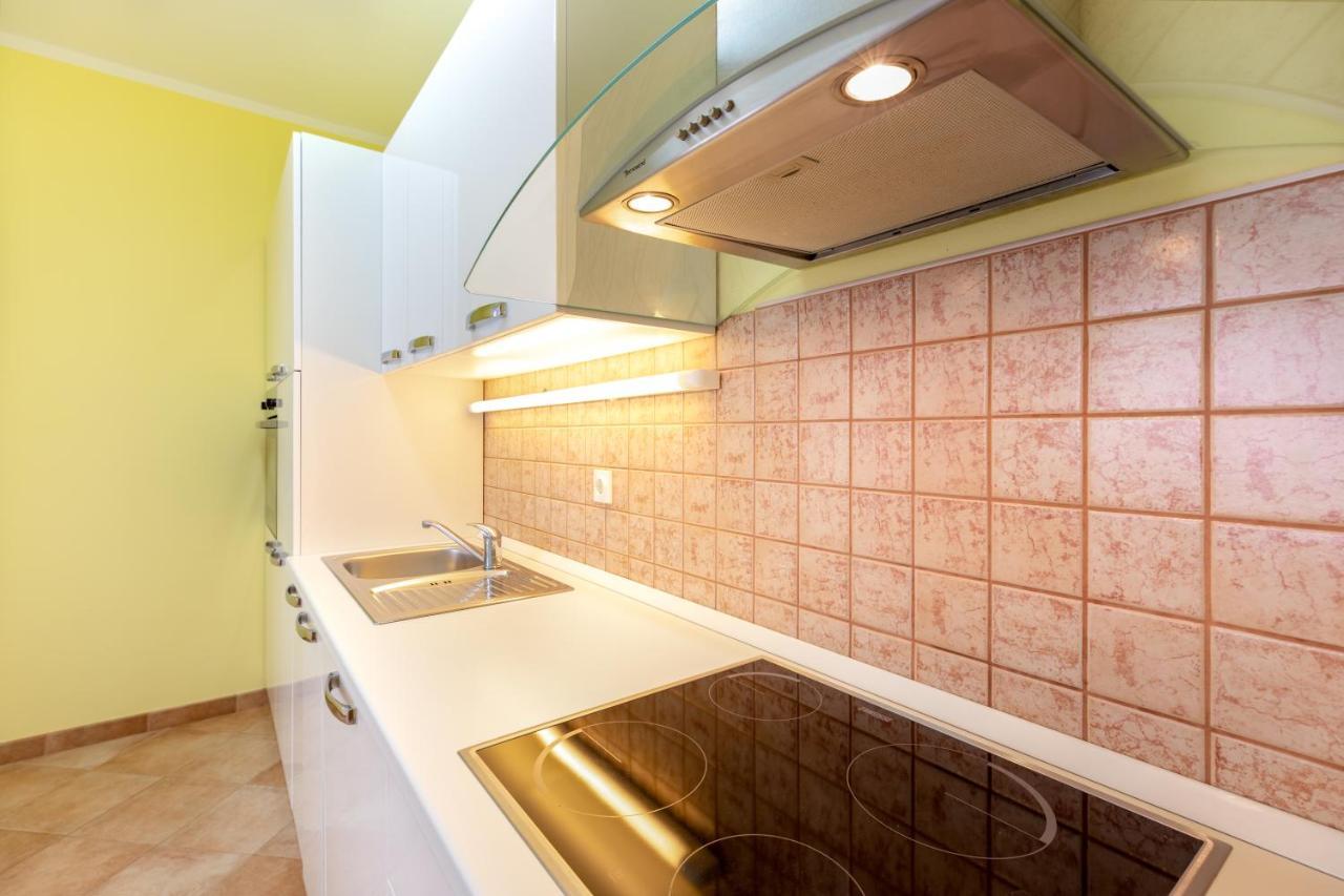 Apartments Villa Maja Rogoznica  Dış mekan fotoğraf