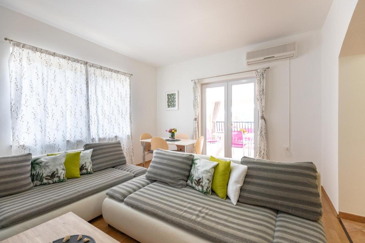Apartments Villa Maja Rogoznica  Dış mekan fotoğraf