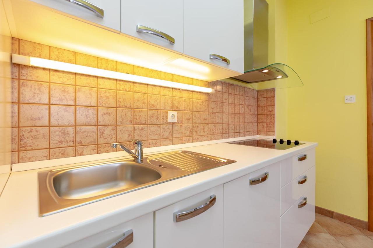 Apartments Villa Maja Rogoznica  Dış mekan fotoğraf