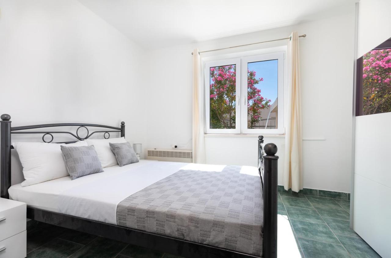 Apartments Villa Maja Rogoznica  Dış mekan fotoğraf